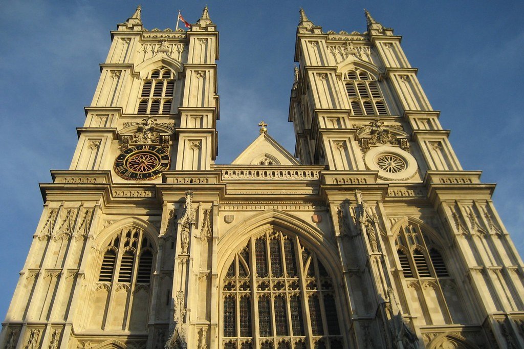 Which man-made landmark is considered the symbol of freedom in the UK?