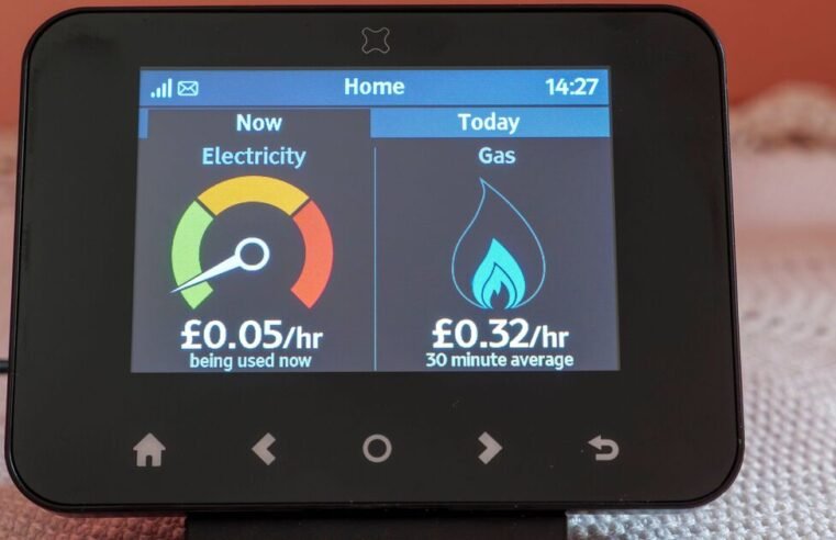 Ofgem shares ‘three steps to take back control’ days before energy bills rise | UK | News